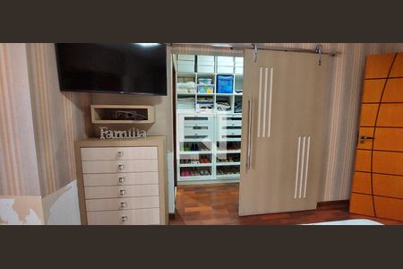 Casa à venda com 298m², 3 quartos e 6 vagasQuarto 1