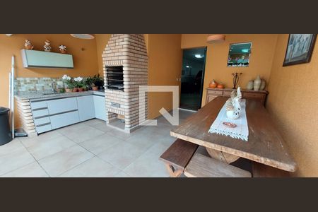 Casa à venda com 298m², 3 quartos e 6 vagasÁrea comum