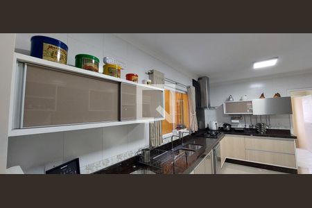 Casa à venda com 298m², 3 quartos e 6 vagasCozinha