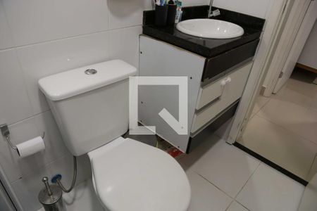 Apartamento à venda com 52m², 2 quartos e 1 vaga Apartamento à venda com 52m², 2 quartos e 1 vagaBanheiro