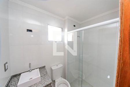 Banheiro de apartamento para alugar com 1 quarto, 32m² em Vila Margarida, São Paulo