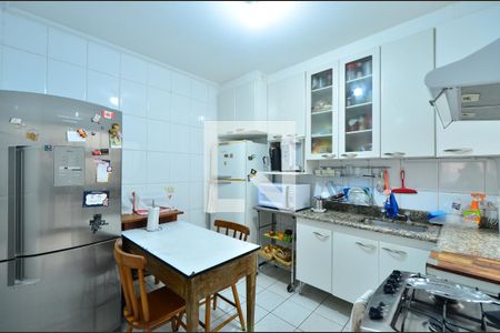 Casa de condomínio à venda com 160m², 3 quartos e 2 vagasCozinha