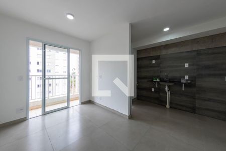 Sala/Cozinha de apartamento para alugar com 2 quartos, 41m² em Sítio da Figueira, São Paulo