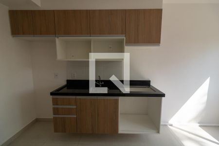 Sala/cozinha de apartamento para alugar com 1 quarto, 24m² em Paraíso do Morumbi, São Paulo