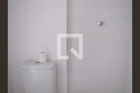 Banheiro de kitnet/studio para alugar com 1 quarto, 30m² em Vila Guilhermina, São Paulo