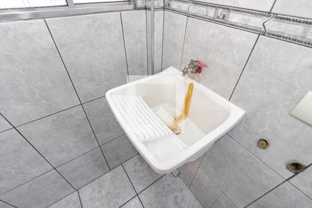 Apartamento à venda com 75m², 2 quartos e 1 vagaÁrea de Serviço 