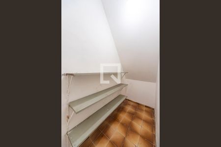 Casa para alugar com 60m², 1 quarto e sem vagaCloset