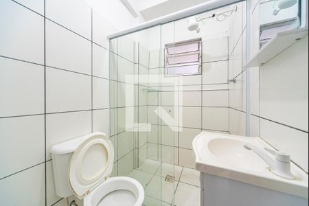 Banheiro de casa para alugar com 1 quarto, 60m² em Vila Luzita, Santo André