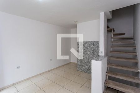 Casa para alugar com 72m², 2 quartos e sem vagaSala/Quarto