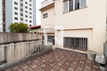 Casa para alugar com 450m², 6 quartos e 2 vagas Casa para alugar com 450m², 6 quartos e 2 vagasVaranda