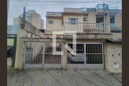 Casa para alugar com 450m², 6 quartos e 2 vagas Casa para alugar com 450m², 6 quartos e 2 vagasFachada