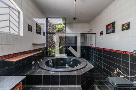 Casa à venda com 339m², 3 quartos e 4 vagasBanheiro da Suíte