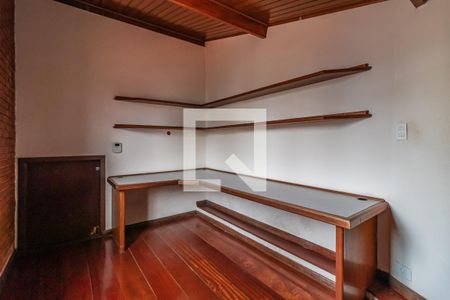 Casa à venda com 339m², 3 quartos e 4 vagasEscritório