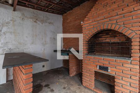 Casa à venda com 339m², 3 quartos e 4 vagasQuintal