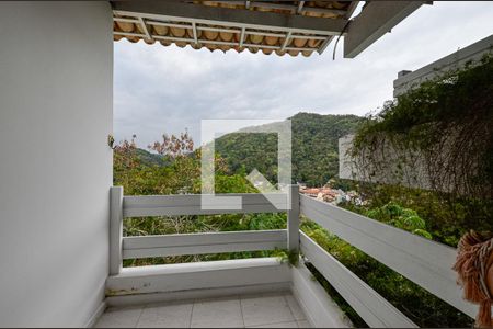 Casa de condomínio à venda com 290m², 4 quartos e 1 vagaSuite 2