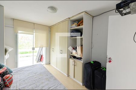 Casa de condomínio à venda com 290m², 4 quartos e 1 vagaSuite 3