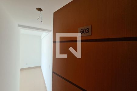Apartamento à venda com 81m², 3 quartos e 1 vagaEntrada