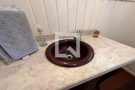 Casa à venda com 300m², 5 quartos e 2 vagasLavabo