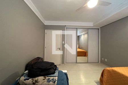 Casa à venda com 300m², 5 quartos e 2 vagasQuarto 2