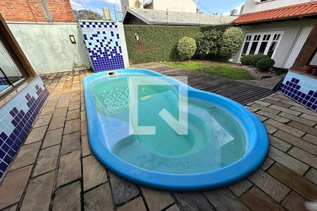 Casa à venda com 300m², 5 quartos e 2 vagasPiscina