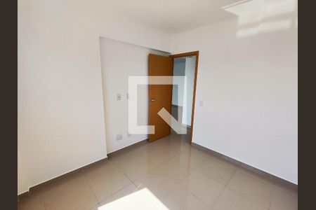 Apartamento à venda com 75m², 3 quartos e 2 vagas Apartamento à venda com 75m², 3 quartos e 2 vagasQuarto 2