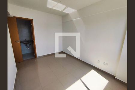 Apartamento à venda com 75m², 3 quartos e 2 vagas Apartamento à venda com 75m², 3 quartos e 2 vagasSuíte