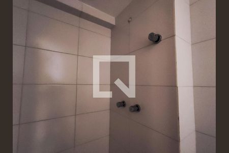 Apartamento à venda com 75m², 3 quartos e 2 vagas Apartamento à venda com 75m², 3 quartos e 2 vagasBanheiro 1