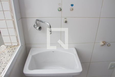 Apartamento à venda com 81m², 3 quartos e 1 vagaÁrea de Serviço