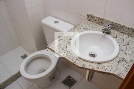 Apartamento à venda com 81m², 3 quartos e 1 vagaBanheiro Social 02