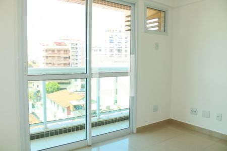 Apartamento à venda com 94m², 4 quartos e 2 vagasQuarto 3