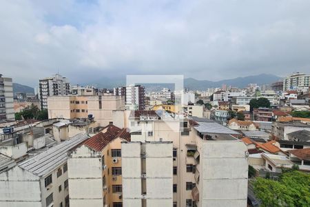 Apartamento à venda com 94m², 4 quartos e 2 vagasQuarto 3 vista