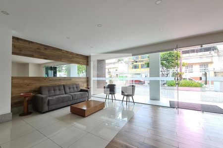 Apartamento à venda com 94m², 4 quartos e 2 vagasHall social