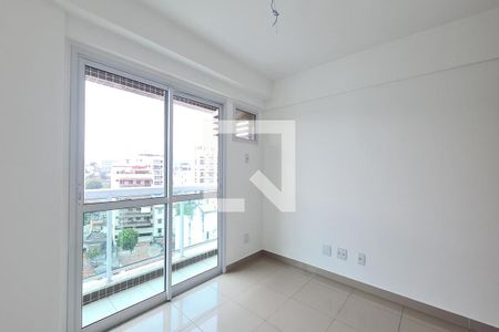 Apartamento à venda com 94m², 4 quartos e 2 vagasQuarto 2