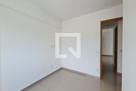 Apartamento à venda com 94m², 4 quartos e 2 vagasQuarto 3