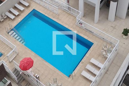 Apartamento à venda com 94m², 4 quartos e 2 vagasÁrea comum - Piscina