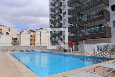 Apartamento à venda com 94m², 4 quartos e 2 vagas Apartamento à venda com 94m², 4 quartos e 2 vagasÁrea Comum - Piscina