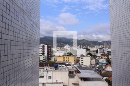 Apartamento à venda com 94m², 4 quartos e 2 vagasVista da Cozinha e Área de Serviço