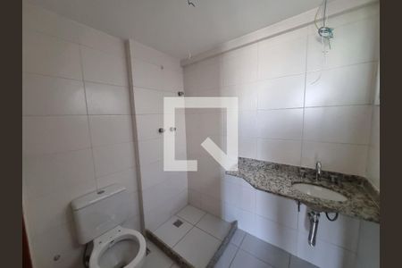 Apartamento à venda com 82m², 3 quartos e 2 vagasBanheiro Social