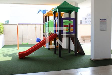 Apartamento à venda com 82m², 3 quartos e 2 vagasÁrea comum - Playground