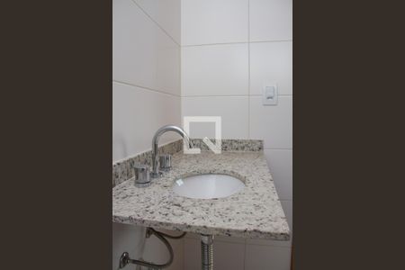 Apartamento à venda com 81m², 3 quartos e 2 vagasBanheiro da Suíte