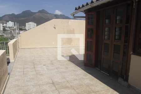 Apartamento à venda com 180m², 2 quartos e 1 vagaÁrea Externa