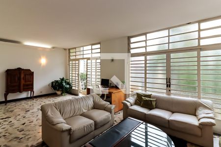 Casa à venda com 278m², 4 quartos e 4 vagasSala 2