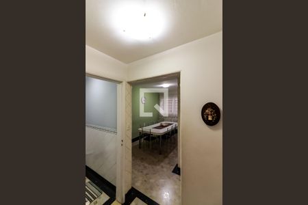 Casa à venda com 278m², 4 quartos e 4 vagasCorredor