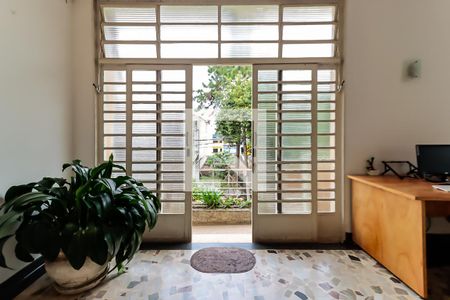 Casa à venda com 278m², 4 quartos e 4 vagasSala 2