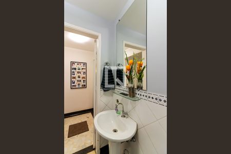 Casa à venda com 278m², 4 quartos e 4 vagasLavabo