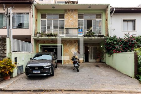 Casa à venda com 278m², 4 quartos e 4 vagasFachada da Casa