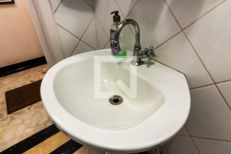 Casa à venda com 278m², 4 quartos e 4 vagasLavabo