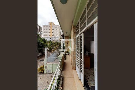 Casa à venda com 278m², 4 quartos e 4 vagasSacada 2