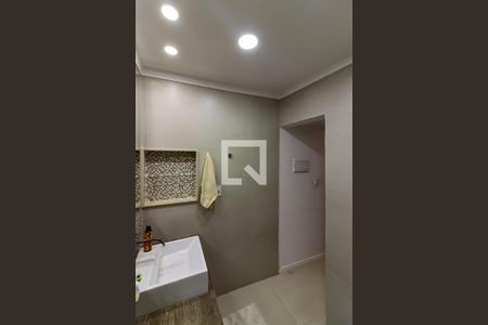 Casa à venda com 278m², 4 quartos e 4 vagasBanheiro da Suíte 2