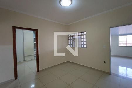 Sala de casa para alugar com 5 quartos, 225m² em Vila Georgina, Campinas
